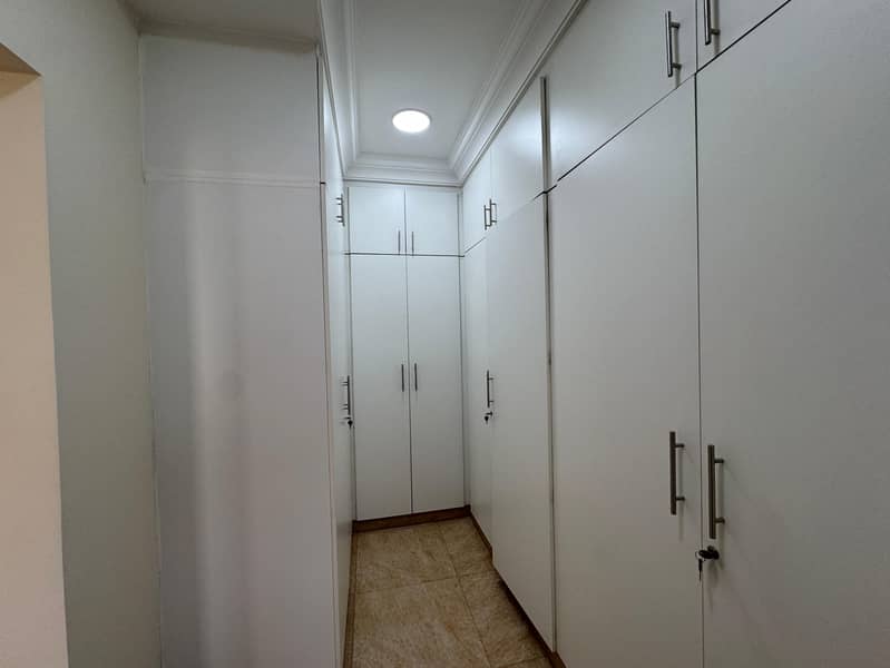 13 Independent_Villa___Private__Garden___Prime_Locati-7. jpg