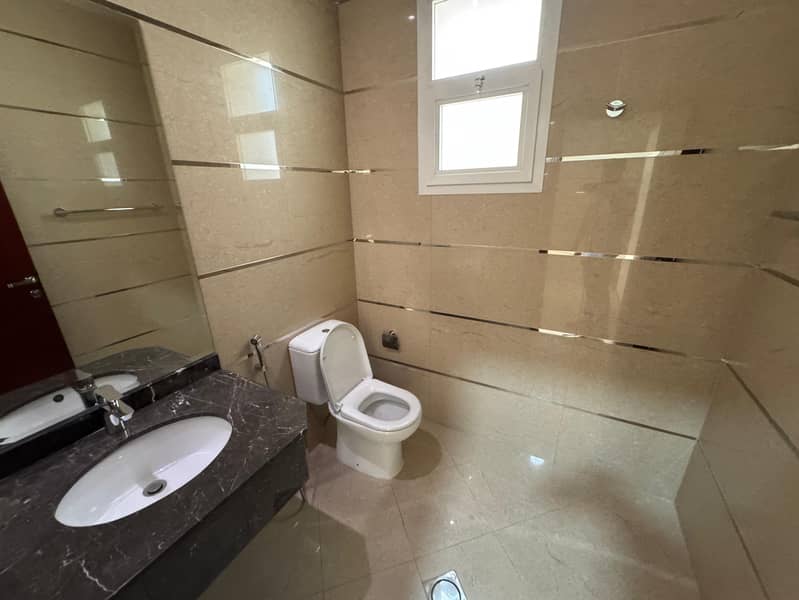 14 Independent_Villa___Private__Garden___Prime_Locati-12. jpg