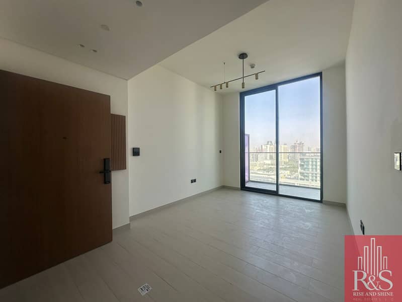 Pool View | Huge Space | Hot Deal