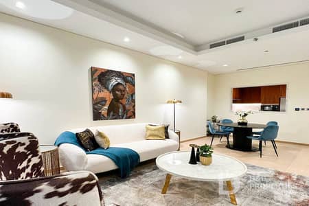 1 Bedroom Apartment for Rent in Downtown Dubai, Dubai - Luxury Furnishings | Next To Dubai Mall | Spacious