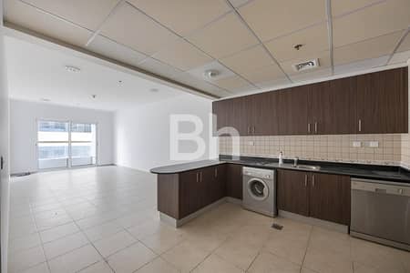 1 Bedroom Apartment for Sale in Dubai Marina, Dubai - 7% net ROI I Partial Marina view I Investment