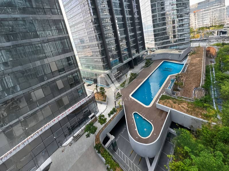 11 Radiant Boulevard_0000_expand. jpg
