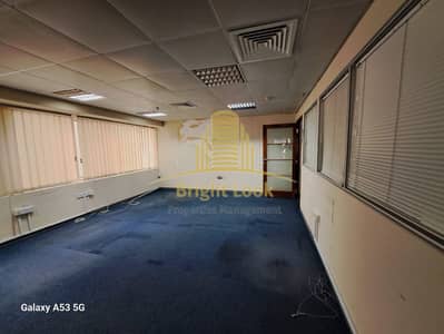 مکتب  للايجار في شارع حمدان، أبوظبي - IMG-20250715-WA0049. jpg