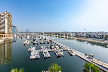 Studio for Sale in Palm Jumeirah, Dubai - Stunning Sea View | Spacious and Bright | Upgraded