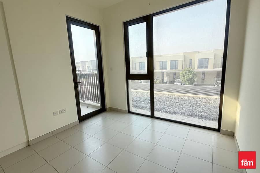 Chiller Free | Ready Community | Well Maintained