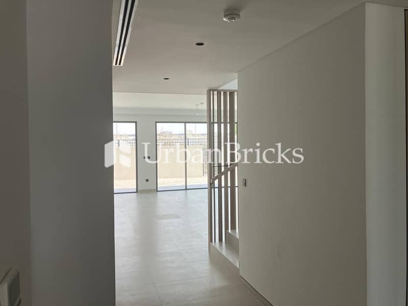 6 Photo 3. jpg