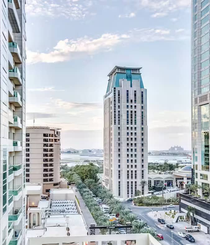 19 skyview 806. jpg