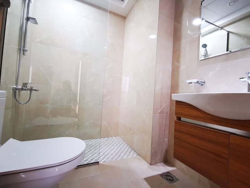 9 cb6decd7-9d37-471a-ab7a-8d91e774b0c4. jpg