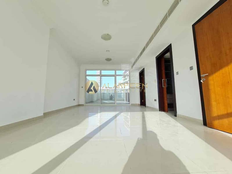 16 fea55d0a-2e2b-4b6e-acc9-d7dbee966d64. jpg