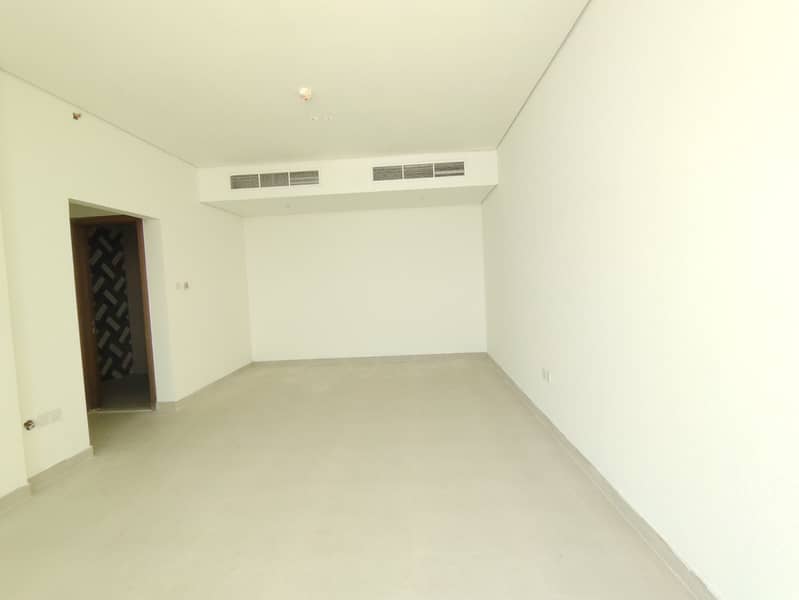 9 1000281195. jpg