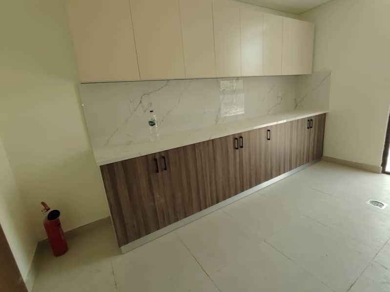 20 1000281183. jpg