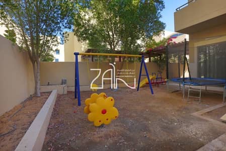 Spacious 4 BR Villa Type S with Private Garden Spacious 4 BR Villa Type S with Private Garden