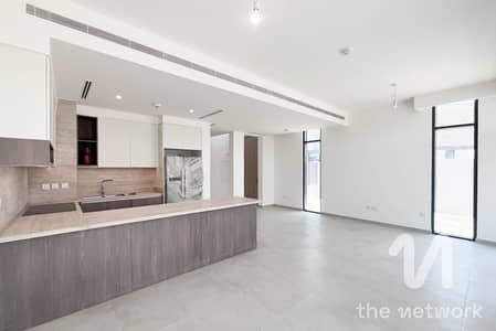 4 Bedroom Villa for Sale in Mudon, Dubai - Big Plot | On Park | Multiple options