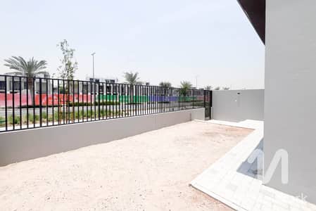 4 Bedroom Villa for Sale in Mudon, Dubai - Multiple Options | On Park | Next to Entrance