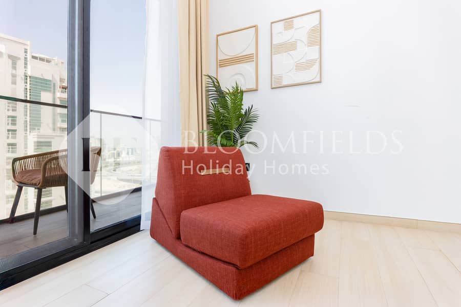 7 6 Living Room. jpg