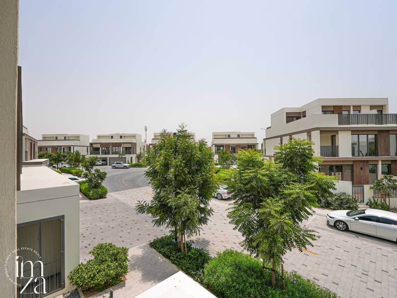 位于蒂拉尔阿尔加夫综合社区,奥拉别墅区 5 卧室的别墅 350000 AED - 12232226 位于蒂拉尔阿尔加夫综合社区,奥拉别墅区 5 卧室的别墅 350000 AED - 12232226