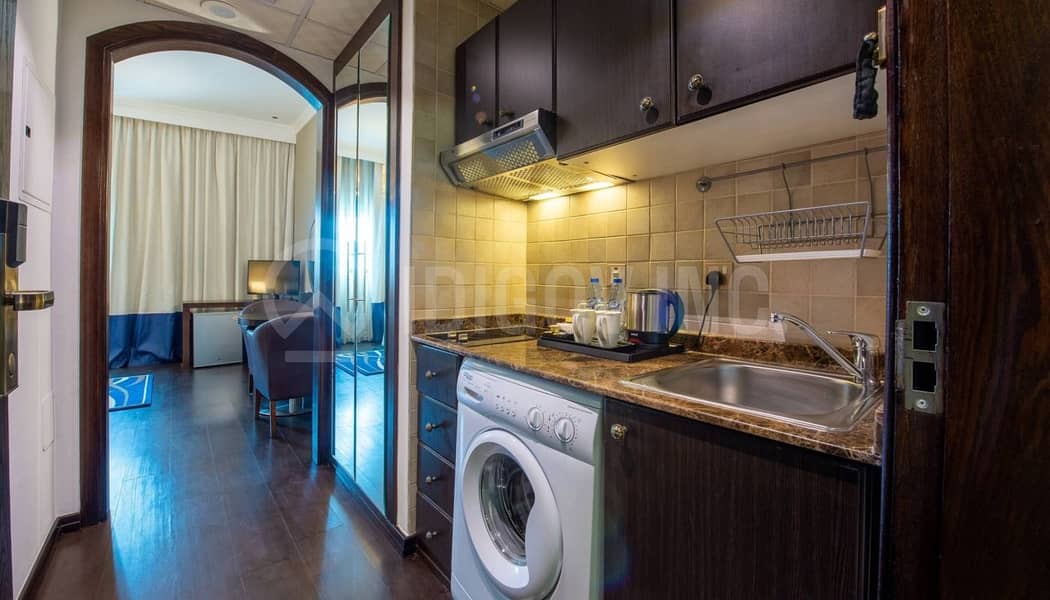 3 Classic-One-Bedroom-Suite-First-Central-Hotel-Suites-2-1400x800. jpg