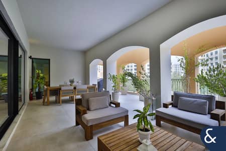3 Bedroom Flat for Sale in Palm Jumeirah, Dubai - Upgraded | Park Facing | Extended Terrace