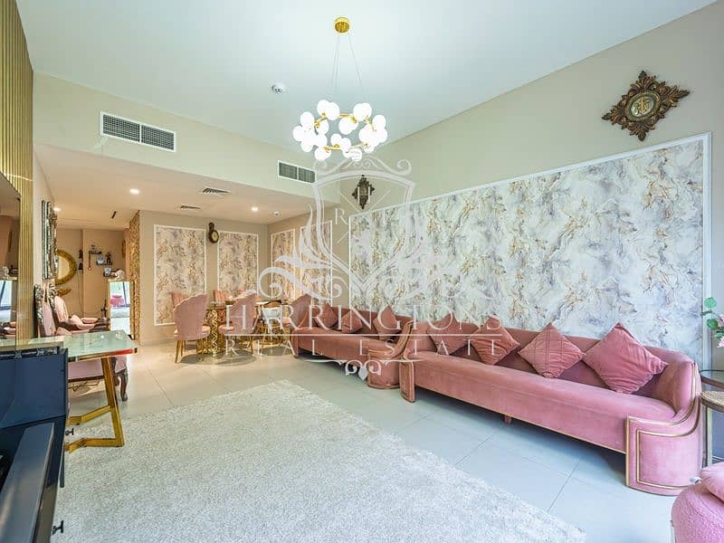 4 Living Room3. jpg