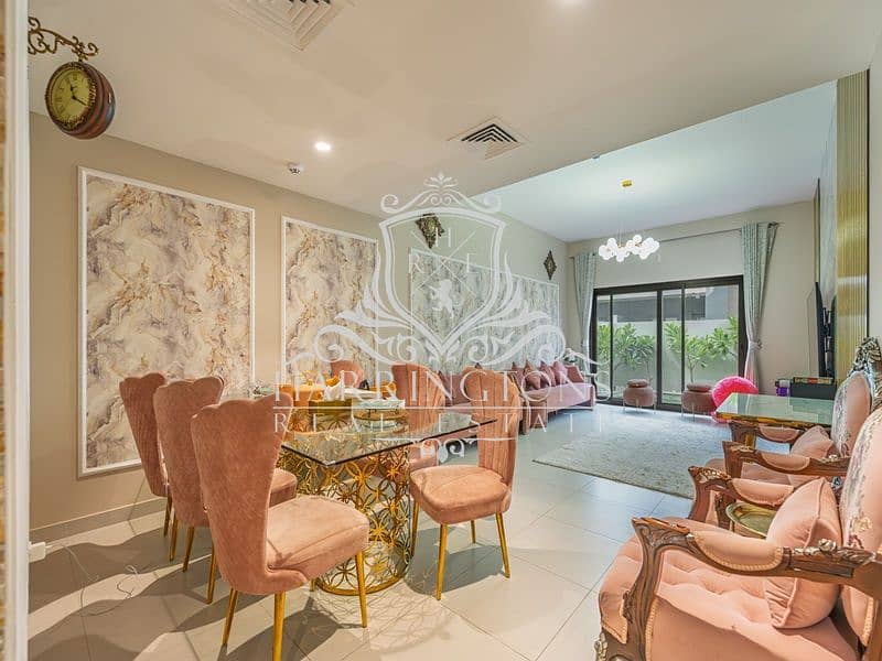 5 Living Room1. jpg