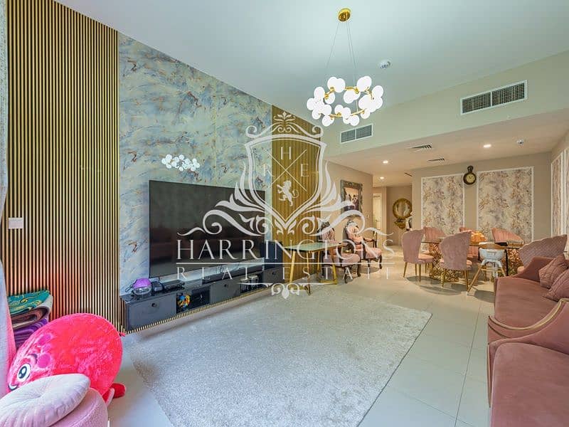 7 Living Room2. jpg