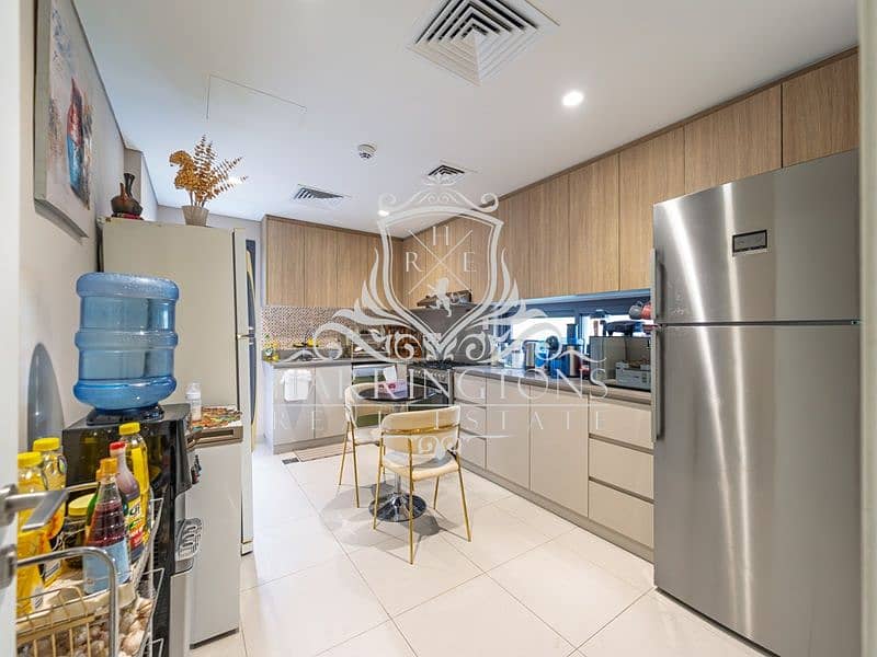 13 Kitchen. jpg