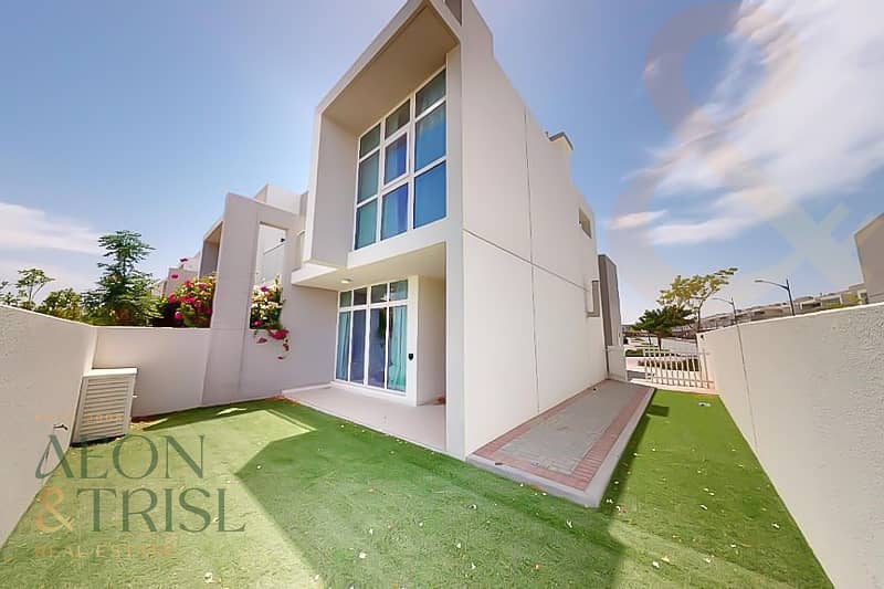 Corner Unit | Single Row | Fully Furnished