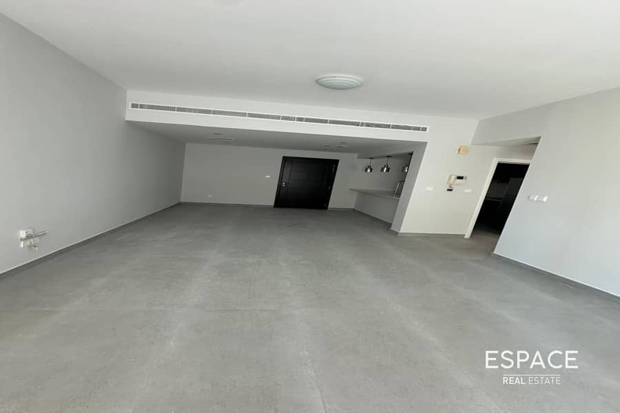 شقة في الارتا 3،الارطة،الروضة 1 غرفة 105000 درهم - 12233555 شقة في الارتا 3،الارطة،الروضة 1 غرفة 105000 درهم - 12233555