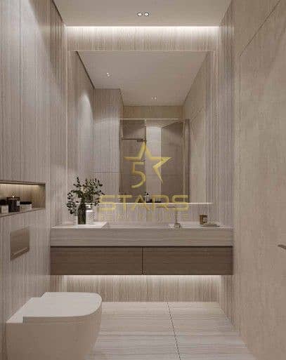 7 Bathroom. jpg