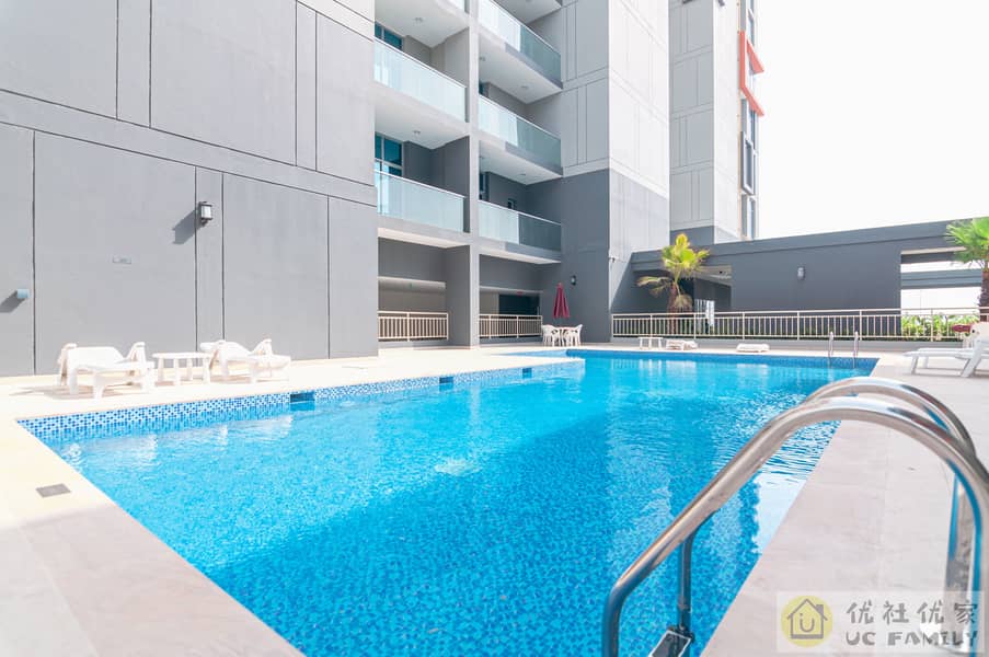 12 Swimming Pool-4. jpg