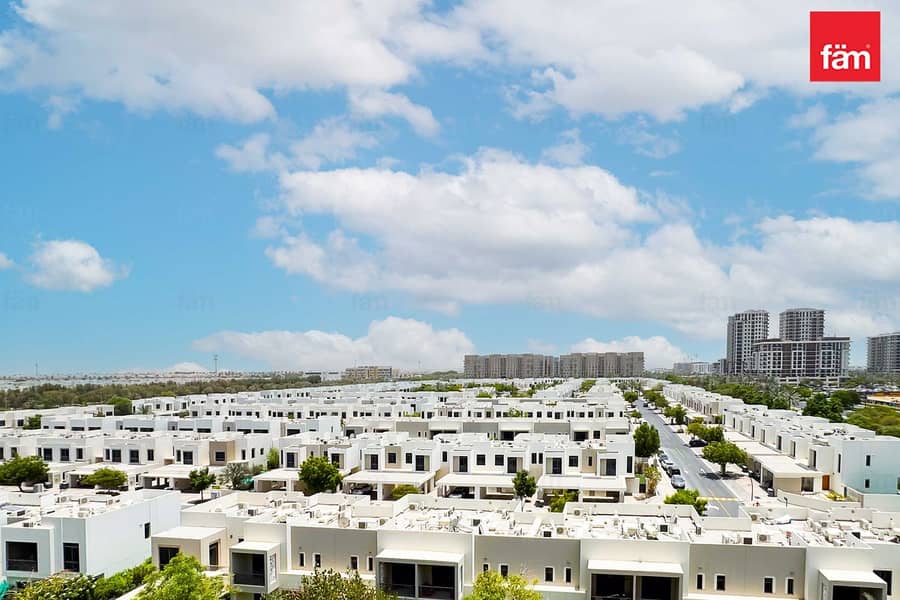 Huge Layout | Vacant | High ROI Huge Layout | Vacant | High ROI