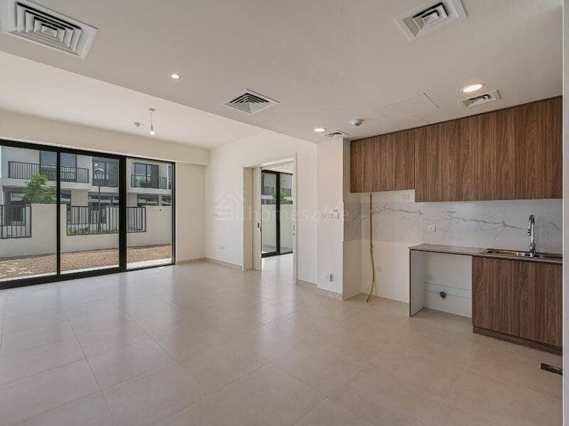 位于城市广场，马哈联排别墅 4 卧室的联排别墅 210000 AED - 12236491