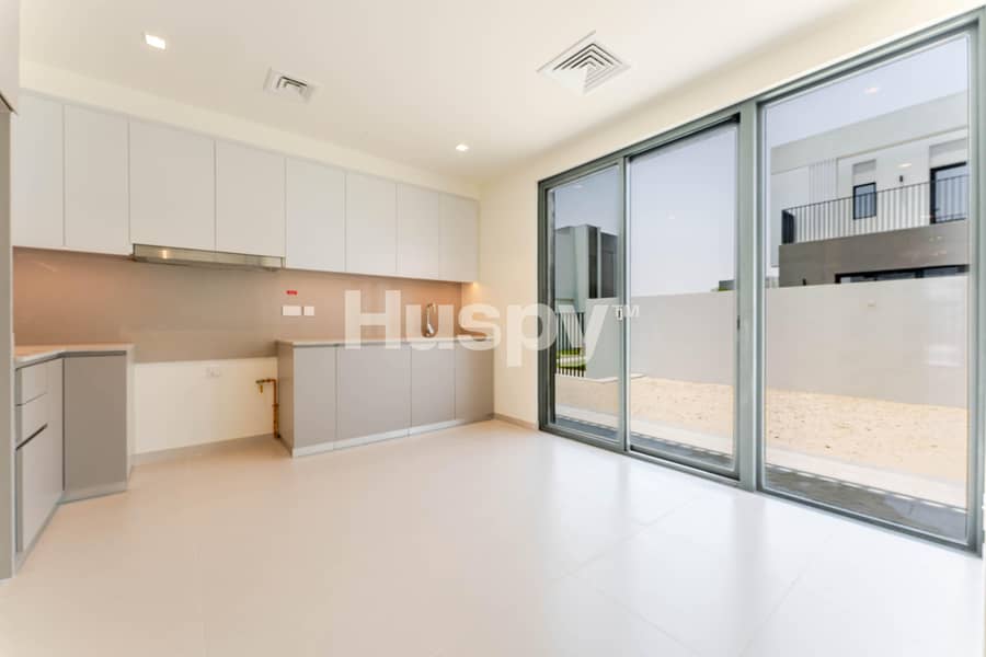 Chiller Free | Vacant | Near Pool Chiller Free | Vacant | Near Pool