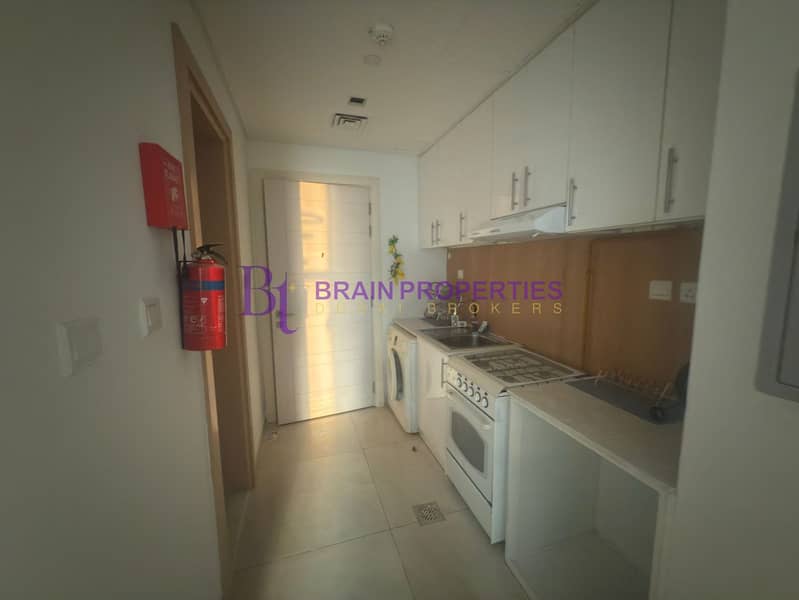 5 furnished-studio-apartment-for-rent-jvc-thesquaretower-4. jpg