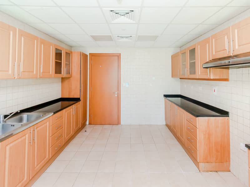12 Rocky Real Estate - JLT - Cluster U - Al Seef 2 - Apartment (14 of 23). jpg