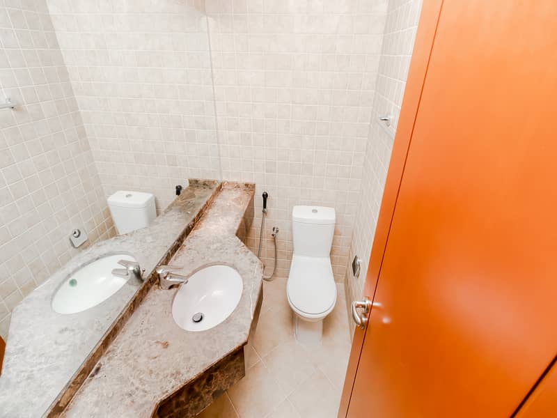 21 Rocky Real Estate - JLT - Cluster U - Al Seef 2 - Apartment (1 of 23). jpg