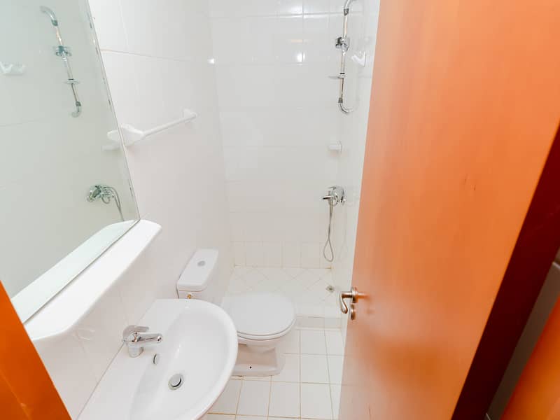 23 Rocky Real Estate - JLT - Cluster U - Al Seef 2 - Apartment (20 of 23). jpg