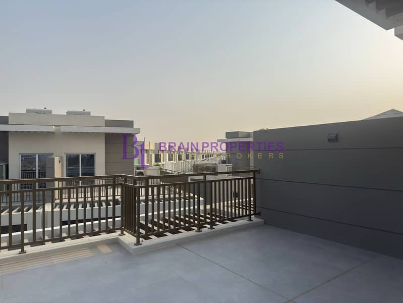 2 3-bedroom-townhouse-for-rent-damac-hills2 (11). jpg
