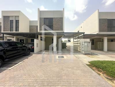 3 Bedroom Townhouse for Rent in DAMAC Hills 2 (Akoya by DAMAC), Dubai - Exclusive | Corner Unit | Closed Kitchen