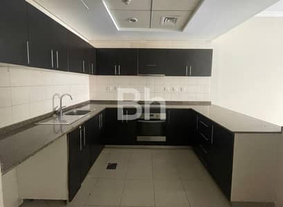 2 Bedroom Flat for Rent in Dubai Marina, Dubai - Unfurnished |Direct Acces to the Pool | Vacant