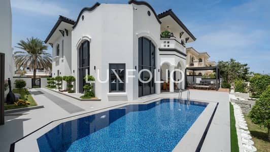 5 Bedroom Villa for Rent in Palm Jumeirah, Dubai - Renovated | Beachfront | Vacant