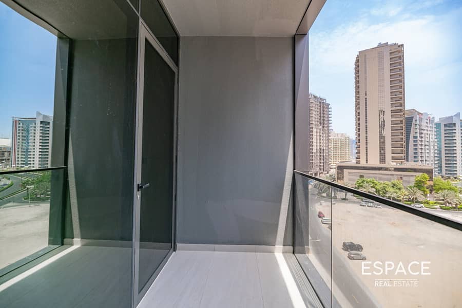 Unfurnished | Canal View | Vacant