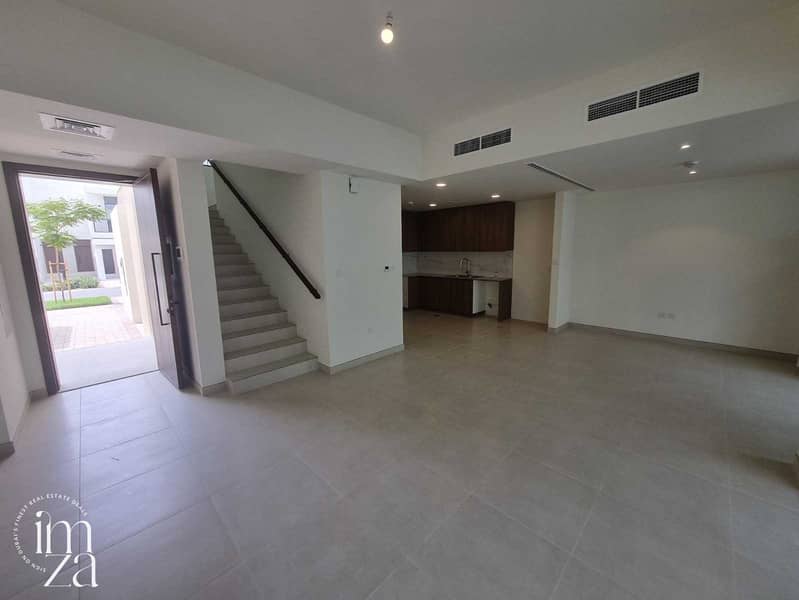 Вилла в Таун Сквер,Маха Таунхаусы, 3 cпальни, 155000 AED - 12239314 Вилла в Таун Сквер,Маха Таунхаусы, 3 cпальни, 155000 AED - 12239314