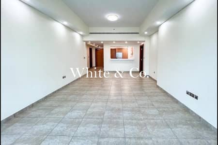 2 Bedroom Flat for Rent in Palm Jumeirah, Dubai - Vacant Now | High Floor Unit | Sea Views