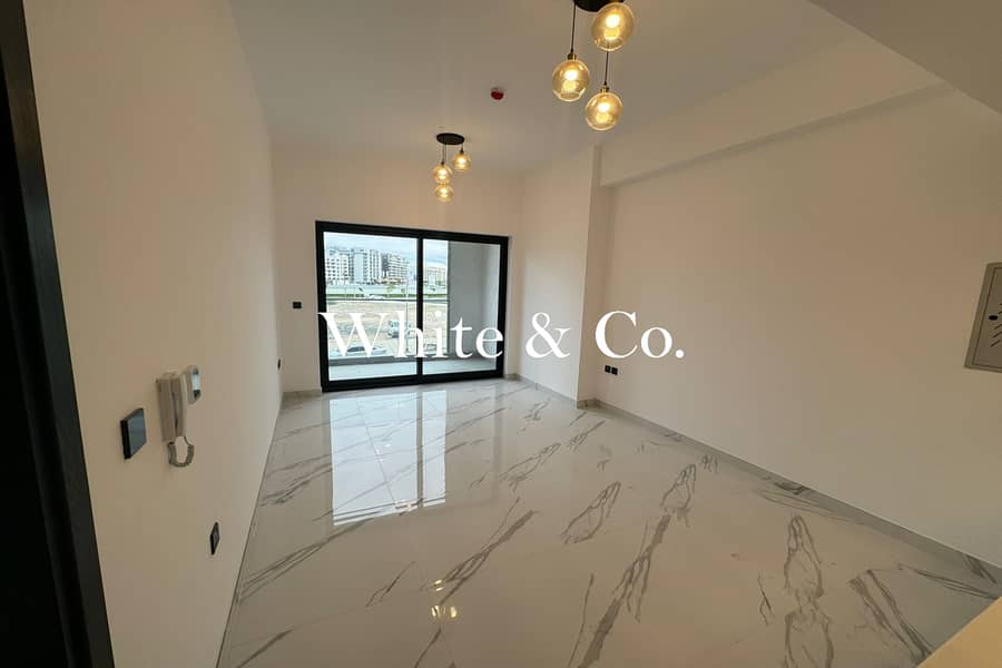 Ready to move | Luxury Finish | Furnished Ready to move | Luxury Finish | Furnished