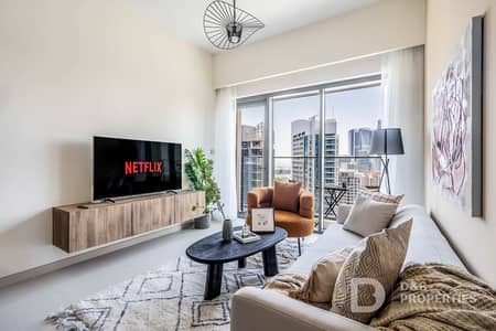 2 Bedroom Flat for Rent in Downtown Dubai, Dubai - Mid Floor | Luxurious Apartment | Elegant Furnish