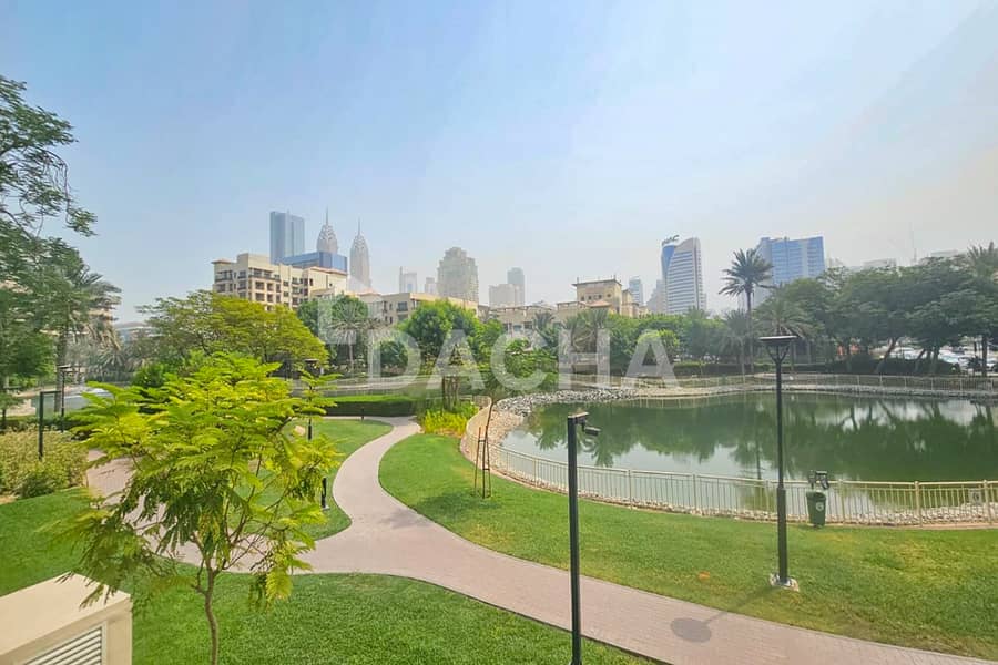 位于景观公寓社区,运河别墅区 4 卧室的别墅 5000000 AED - 12240627 位于景观公寓社区,运河别墅区 4 卧室的别墅 5000000 AED - 12240627