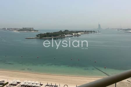 2 Bedroom Apartment for Sale in Palm Jumeirah, Dubai - Fully Upgraded | Full Sea View | Turn Key