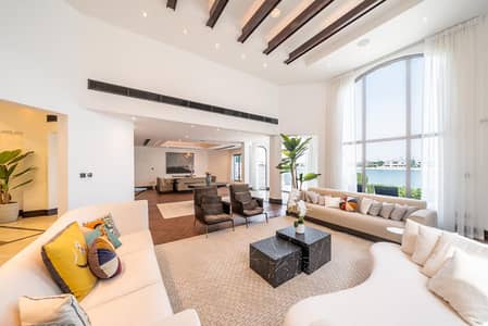 4 Bedroom Villa for Rent in Palm Jumeirah, Dubai - Upgraded | Full Skyline View | High Number