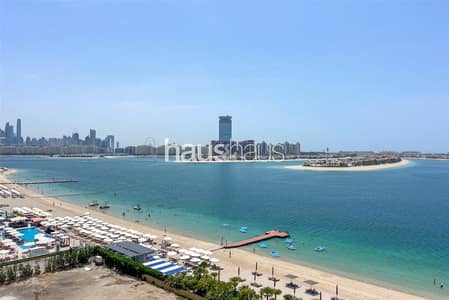 1 Bedroom Apartment for Sale in Palm Jumeirah, Dubai - Vacant | Beach Access | Palm View